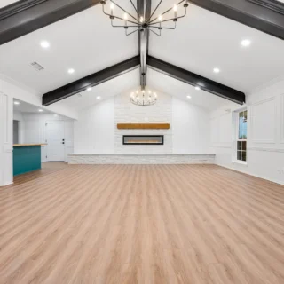 Paris Ballroom 💃🕺
:::
#etxrealestate #realestatephotography #realestatephotographer #ParisTXRealEstate