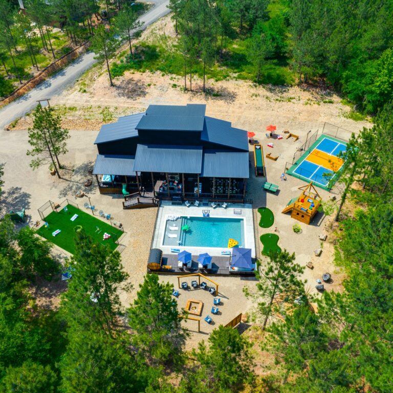 #airbnbexperience #airbnbhomes #realestatephotography #realestatephotographer #AirbnbVibes #brokenbowphotographer