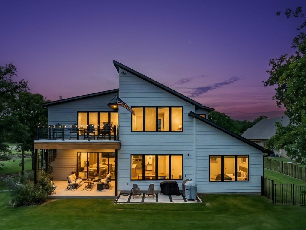 Twilight Tuesday 🌙
:::
#etxphotographer #easttexasphotographer #realestatephotography #twilightphotography