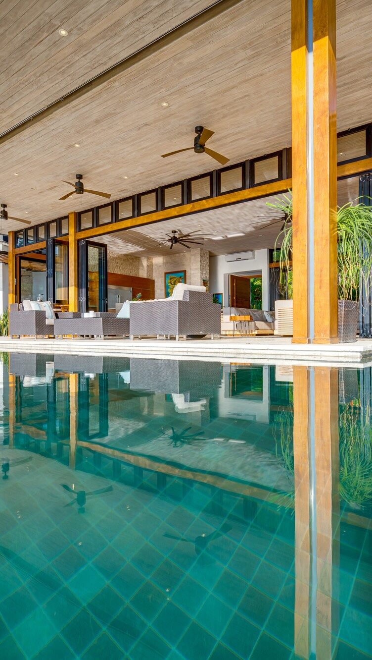 Client video from our recent shoot in Costa Rica. Thanks so much to @landc_luxury_cr for trusting us with capturing this gem. If you’re headed to Costa Rica you have to check this place out.

:::::: 
#realestatephotography #airbnbexperience #realestatephotographer #costarica🇨🇷 #dreamhomes