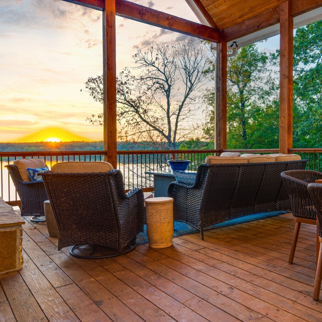 A special buyer will find this 
home at Camp Cypress Trail 🤤
:::
#etxphotographer #etxrealestate #realestatephotography #lakecypresssprings #realestatephotographer